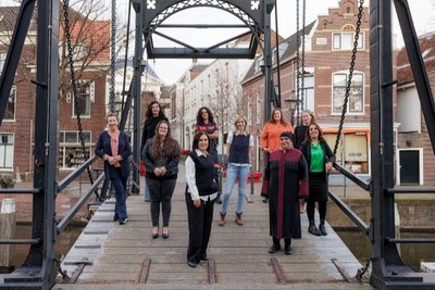 250116 De tien Schiedamse vrouwen foto Aad Hogendoorn (1)